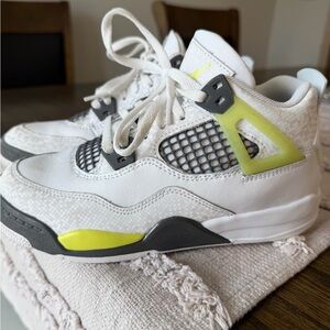 Jordan 4 Retro Sneakers size 2.5Y